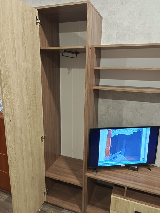 Стенка в отличном состоянии