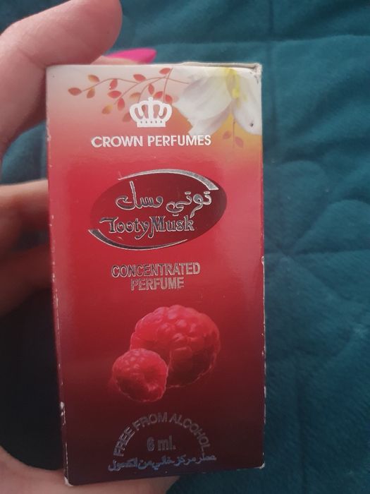 Esenta parfum made in Saudi Arabia produs original