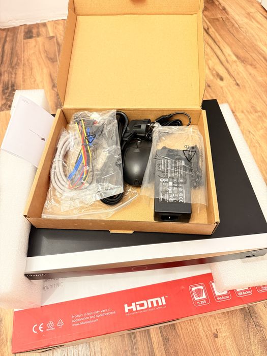 NVR 4K HIKVISION DS-7608NXI-K1 8 canale 12MP, 1U AcuSense