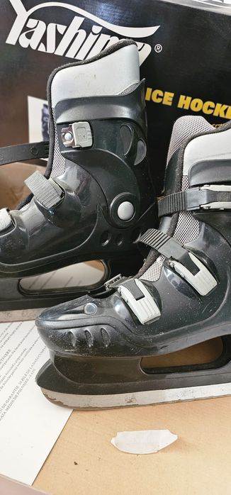 Patine marimea 41