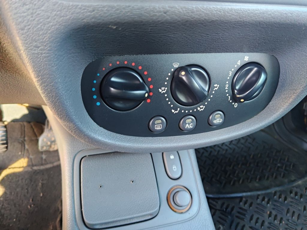 Renault clio 2 1.9 dti на части