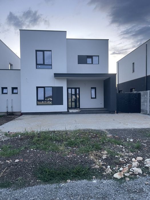 Proprietar vand duplex Dumbravita