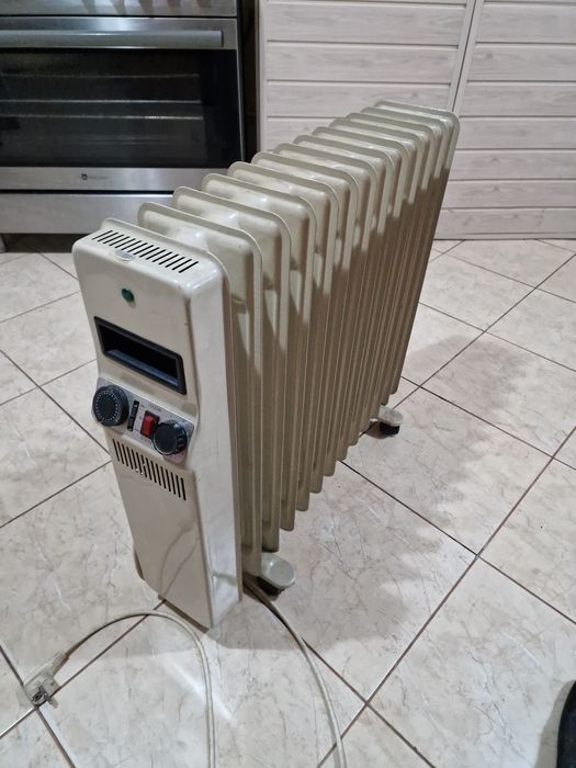 Calorifer electric 12 elementi pe ulei