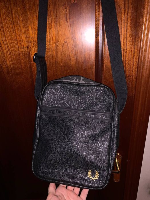 сумка Fred Perry оригинал кожаная