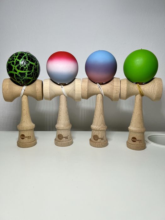 Kendama USA - Bila Lucioasă/Mată (NOUA)
