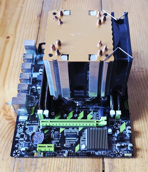Kit jocuri Intel 8/16 core 16GB RAM placa baza cooler CPU 2x90mm