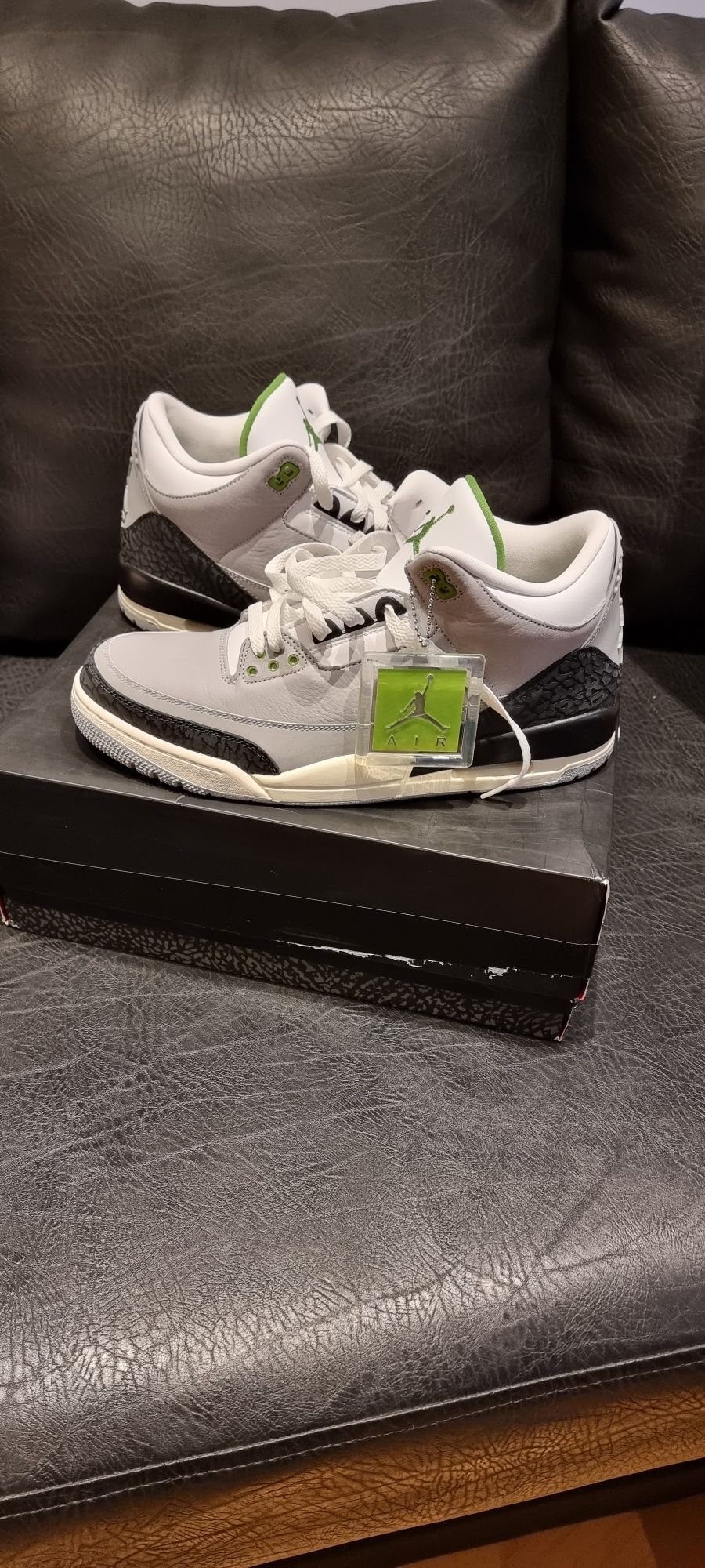 Jordan 3 Retro Smoke Grey/Chlorophyll