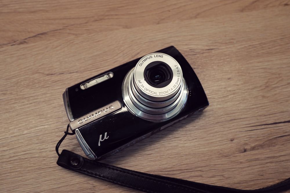 Aparat foto Olympus U1200 de 12Mp camera compacta ideala instagram