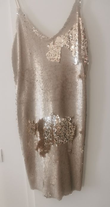 Rochie paiete, marimea M