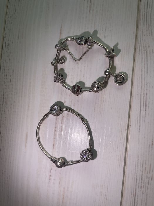 Bratara Pandora cu 9 pandante