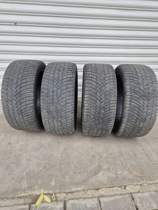 245 40 18 - Pirelli Powergy All Season