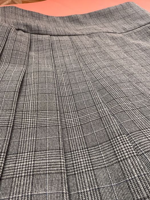 Карирана пола Zara