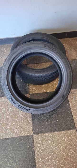 2бр. 225/45/17 Bridgestone 6mm грайфер, дот 21г. Безплатен монтаж