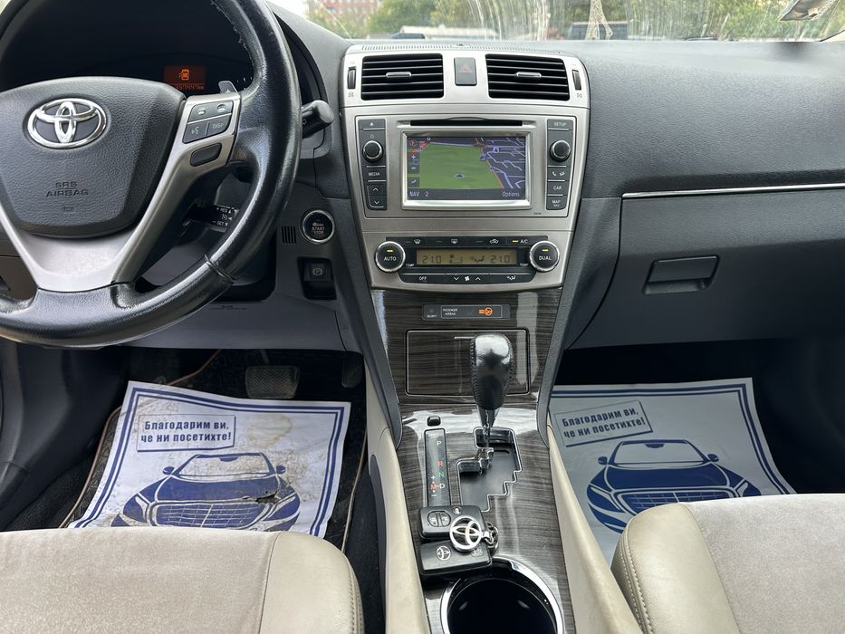 Тойота Аветсис Т27 2.2dcat,Autom,Led,Xenon,Navigation,Камера!