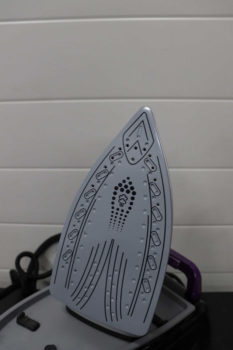 Парогенератор Daewoo 2400W 1.2L, 1.2L, керамично покритие,UK щепсел!