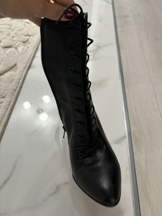 Cizme din piele cu toc de 10 cm