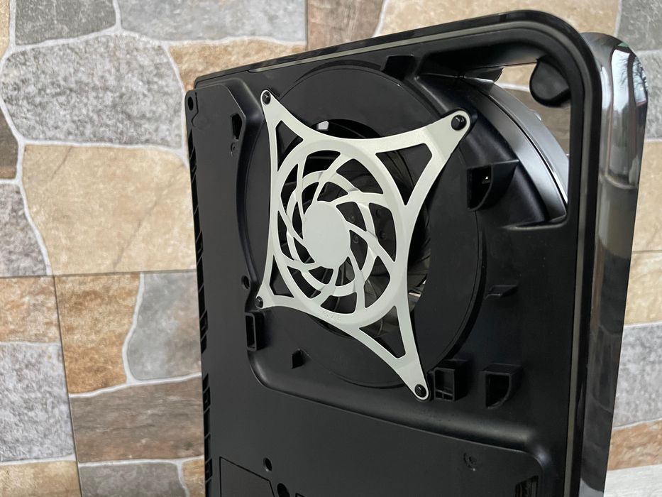 Vand PlayStation 5 in stare foarte buna