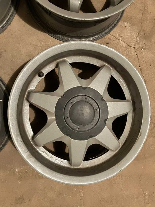 15" 7J Джанти MOMO