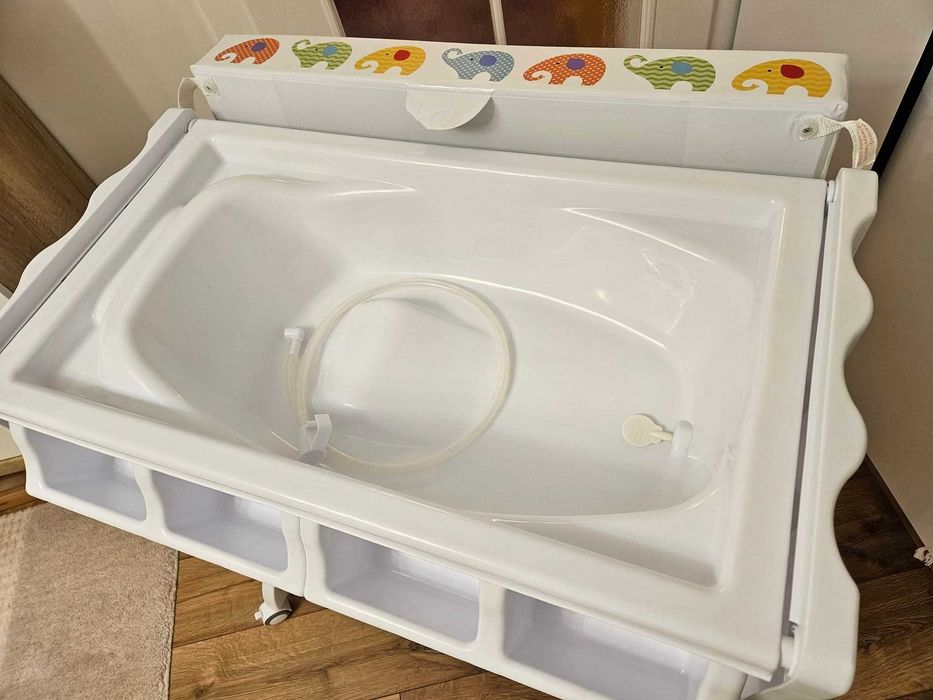 Masa schimbat si suport vănită 2in1