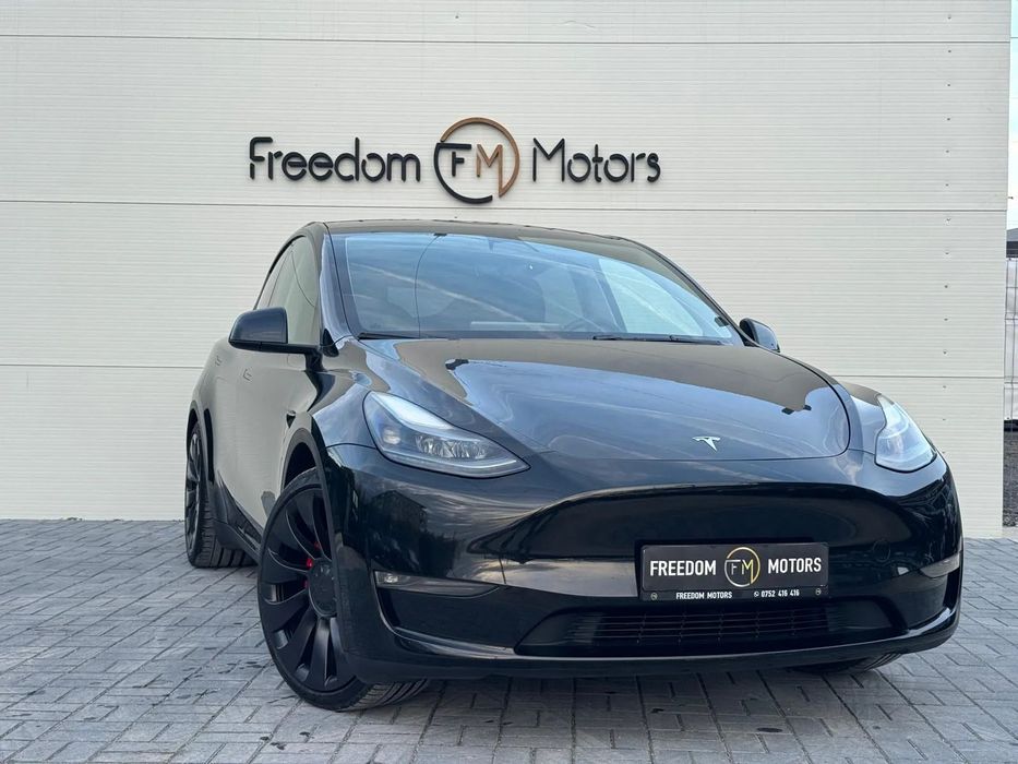 Tesla Model Y Tesla Y Performance DUAL MOTOR