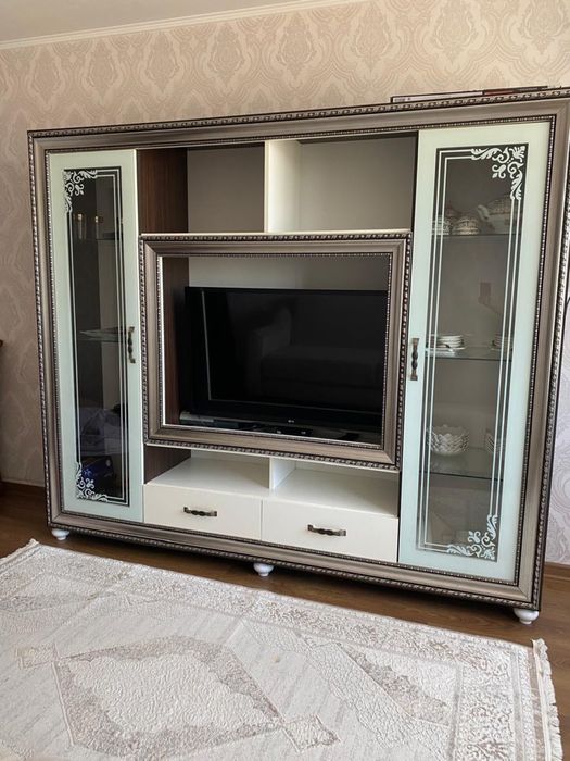 Шкаф для гостиной