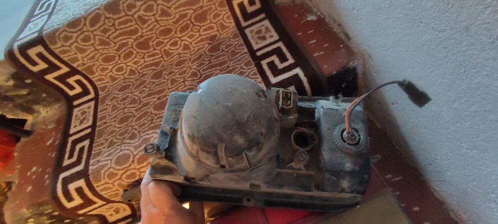 Лада 2017 фар ляв и 2 стопа оригинални и огледало