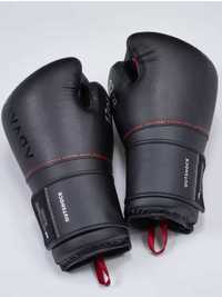 Продавам чисто нови боксови ръкавици