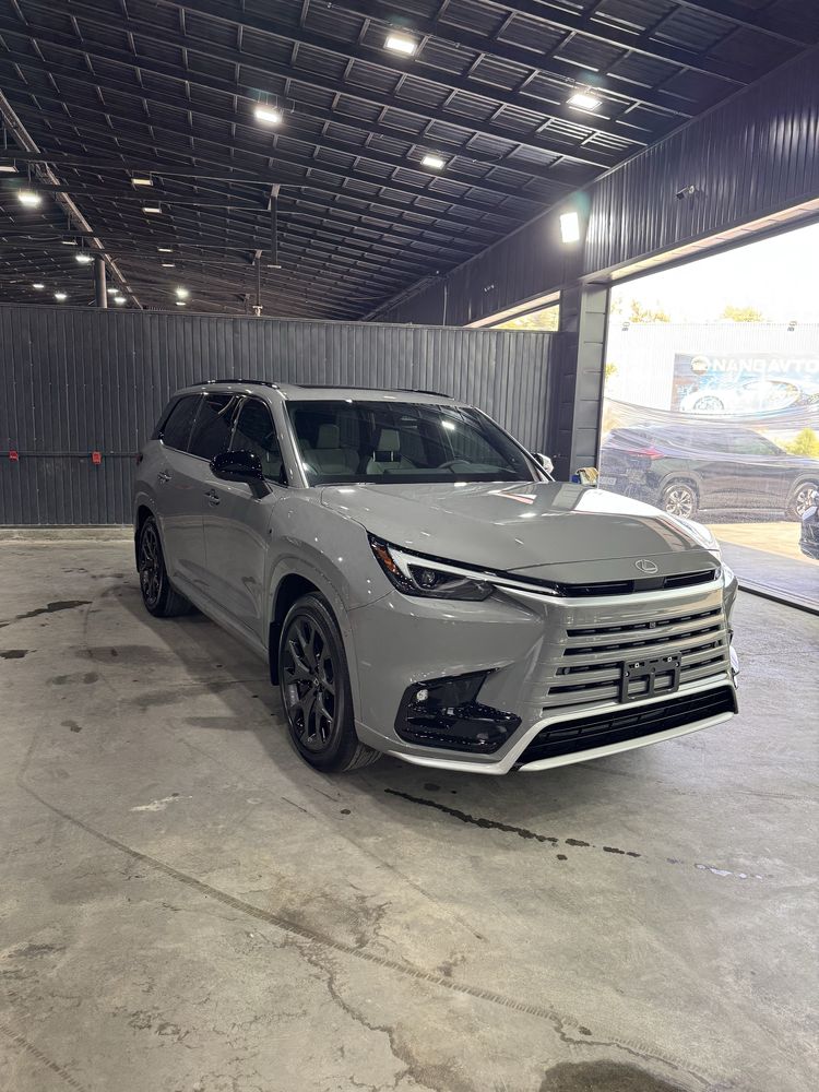 Lexus TX 500 F Sport 3