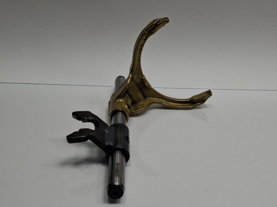 Furca cuplare trepte 3/4 VOLKSWAGEN TOURAN 1T1, 1T2 2003 - 20102.0 TDI