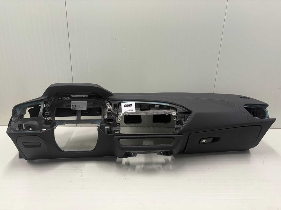 Арматурно табло БМВ Z4 Г29 BMW Z4 G29 налични 3 табла