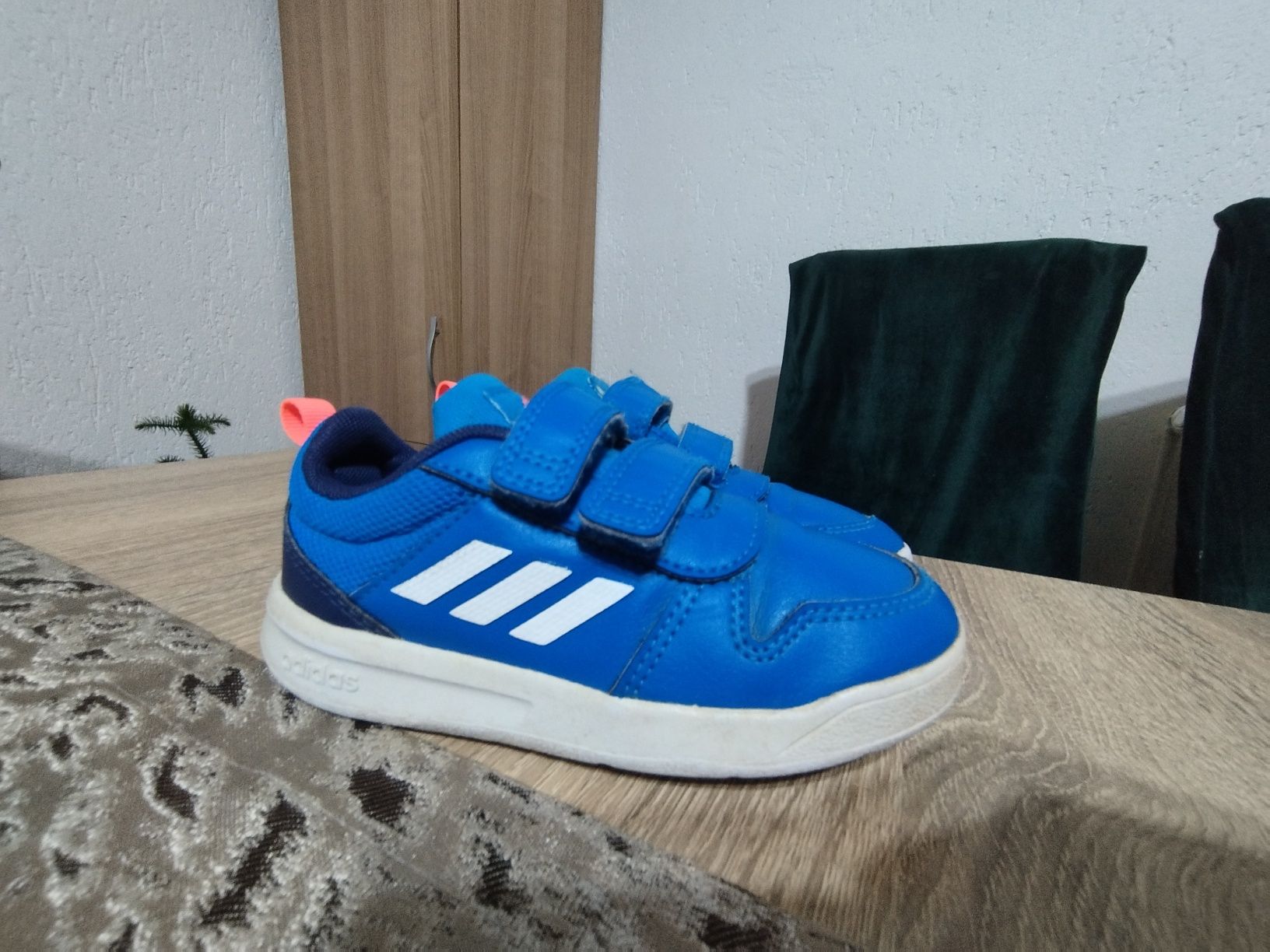 Adidași copii marimea 26