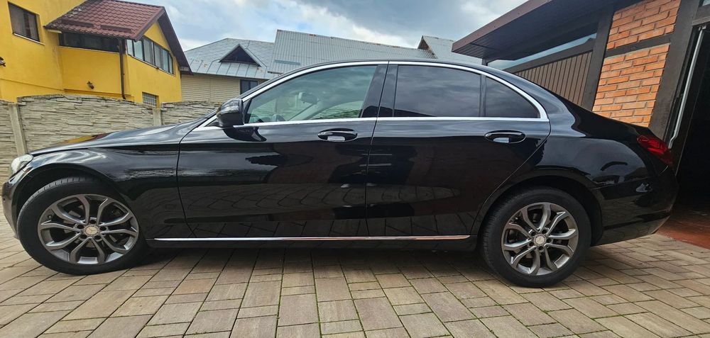 Mercedes-Benz C 4Matic Masina Frumoasa