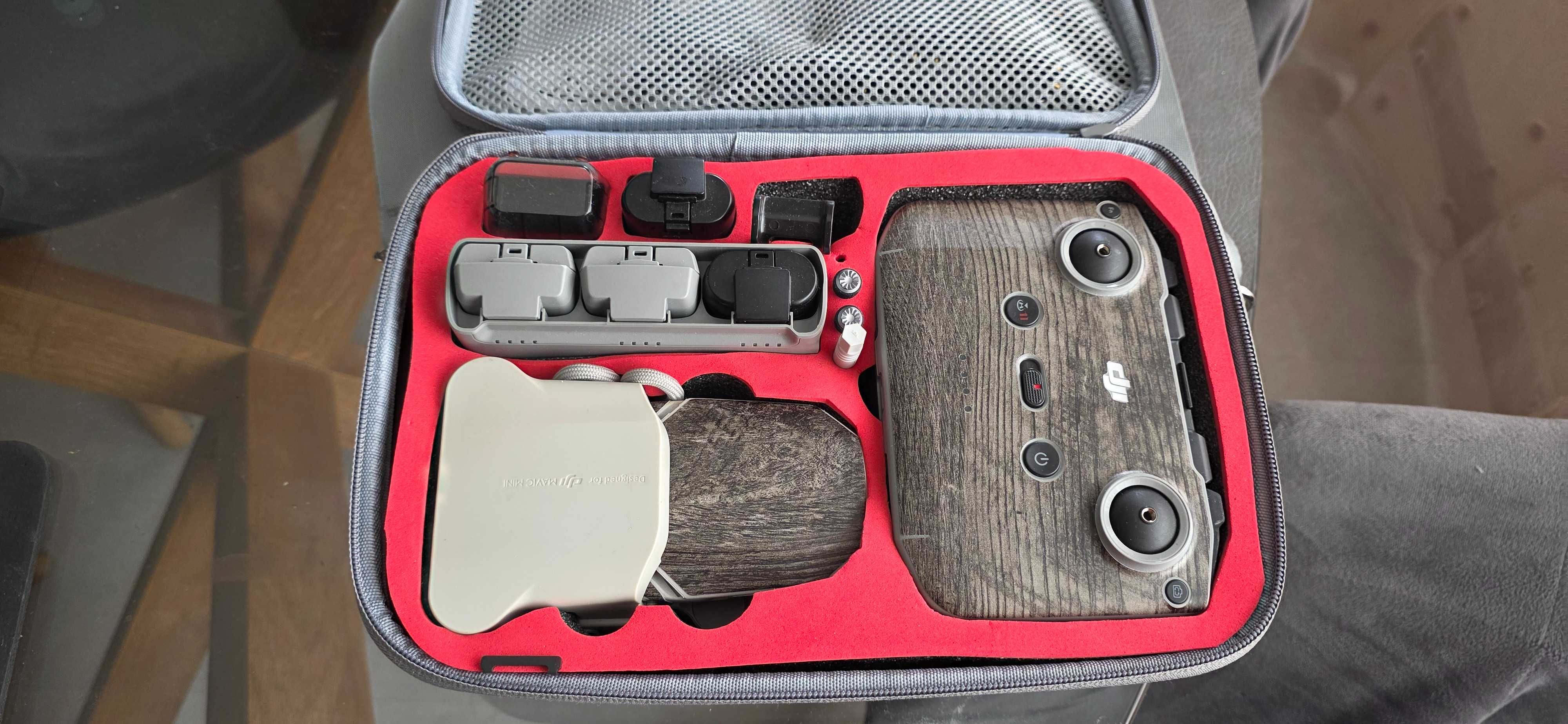 Продавам DJI mini 2 4k Fly more combo дрон
