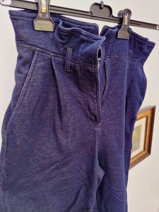 Vând pantaloni max mara