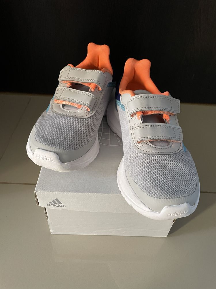 Adidasi Adidas marimea 30