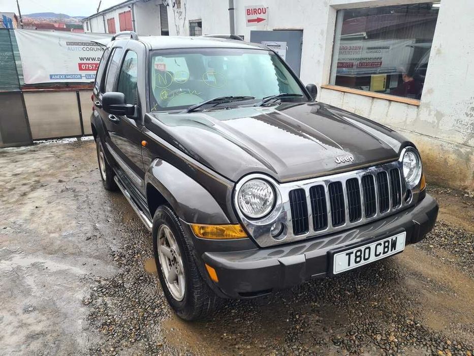 Dezmembrari dezmembrez  Jeep Cherokee III 2.8, 2.5 D