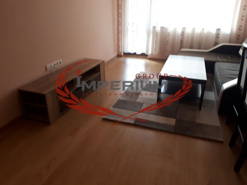 Двустаен обзаведен апартамент под наем в района на Конфуто, гр. Варна