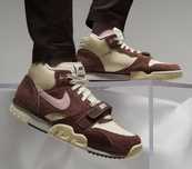 Nike Air Trainer 1 Valentine’s Day