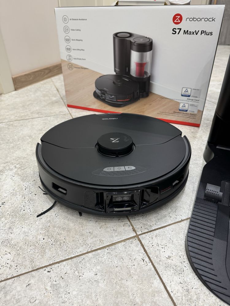 Робот прахосмукачка Roborock S7 MaxV+ Моп и почистваща станция