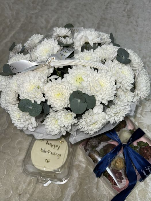 Цветы с корзиной