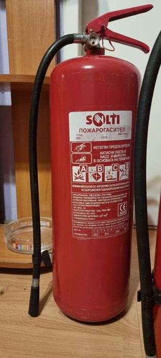 Пожарогасители 6кг и 12 кг
