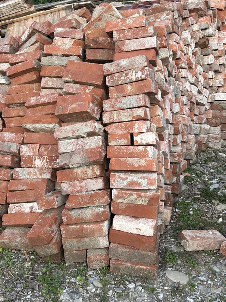 Avem caramida in stare buna de folosire pt det sunati