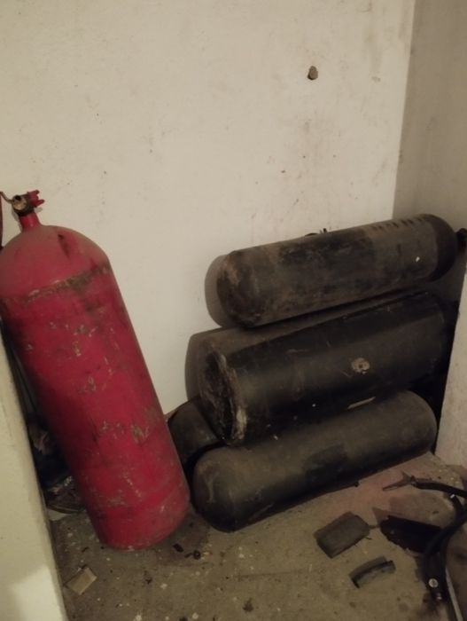 Метанови бутилки