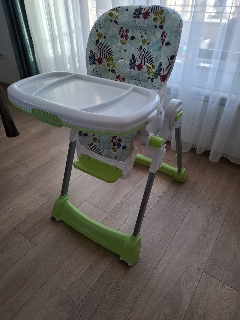 Chipolino, Стол за хранене Браво, зелени листа