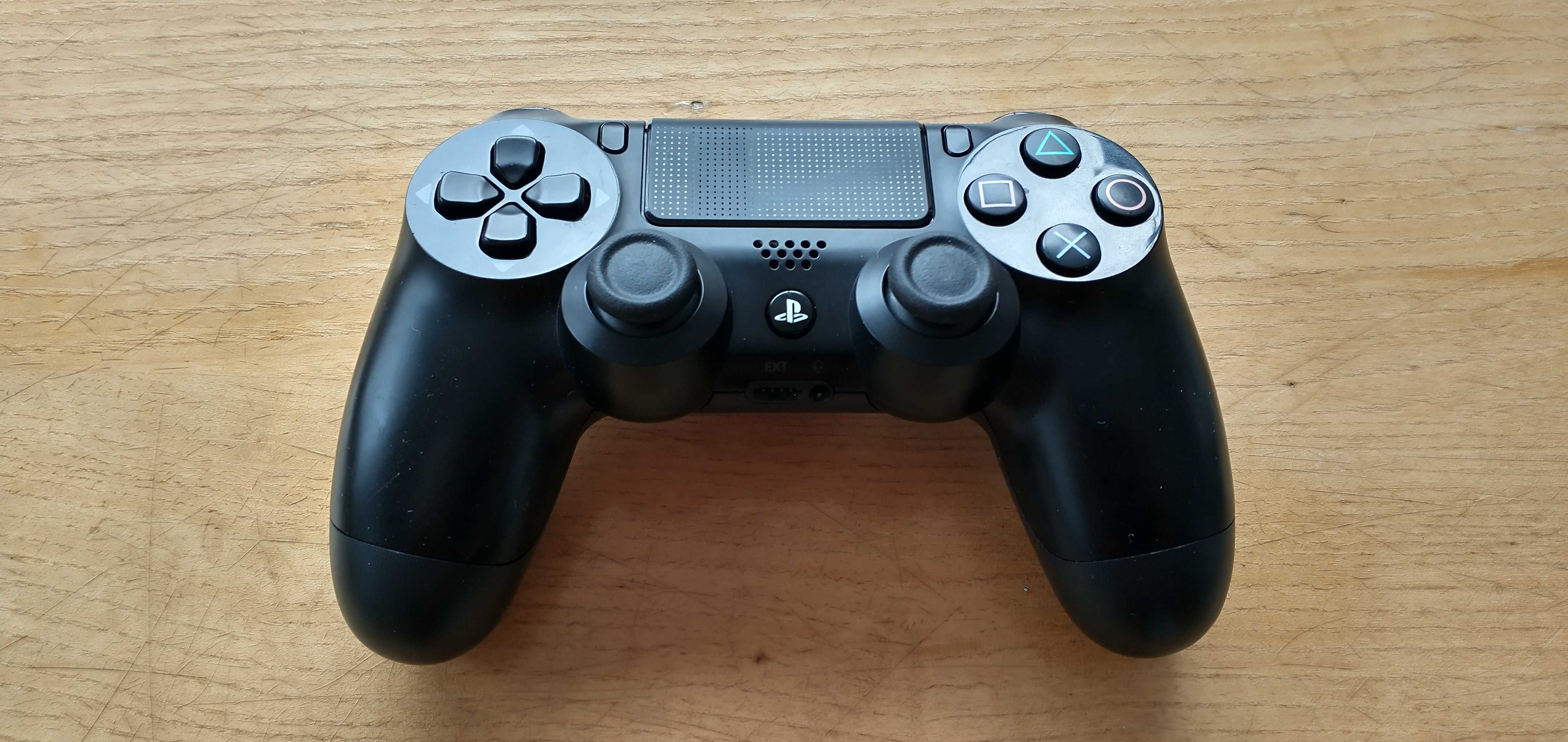 Vand joystick / controller / maneta pentru consola playstation 4 / ps4