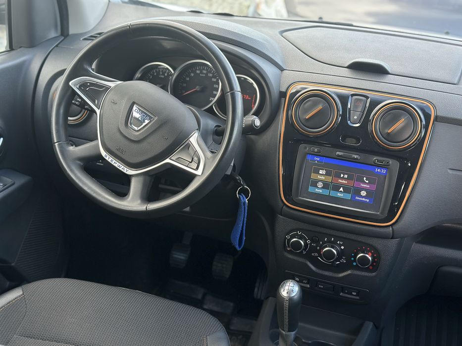 Dacia Lodgy stepway 1.2tce 7 locuri Garantie Rate