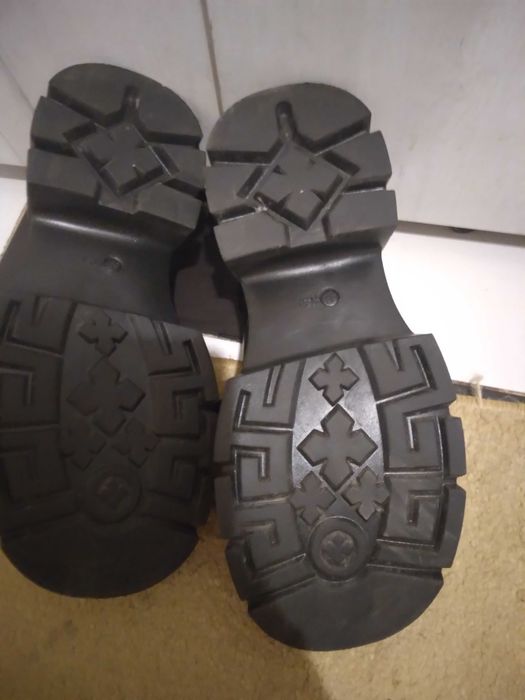 Нови дамски обувки