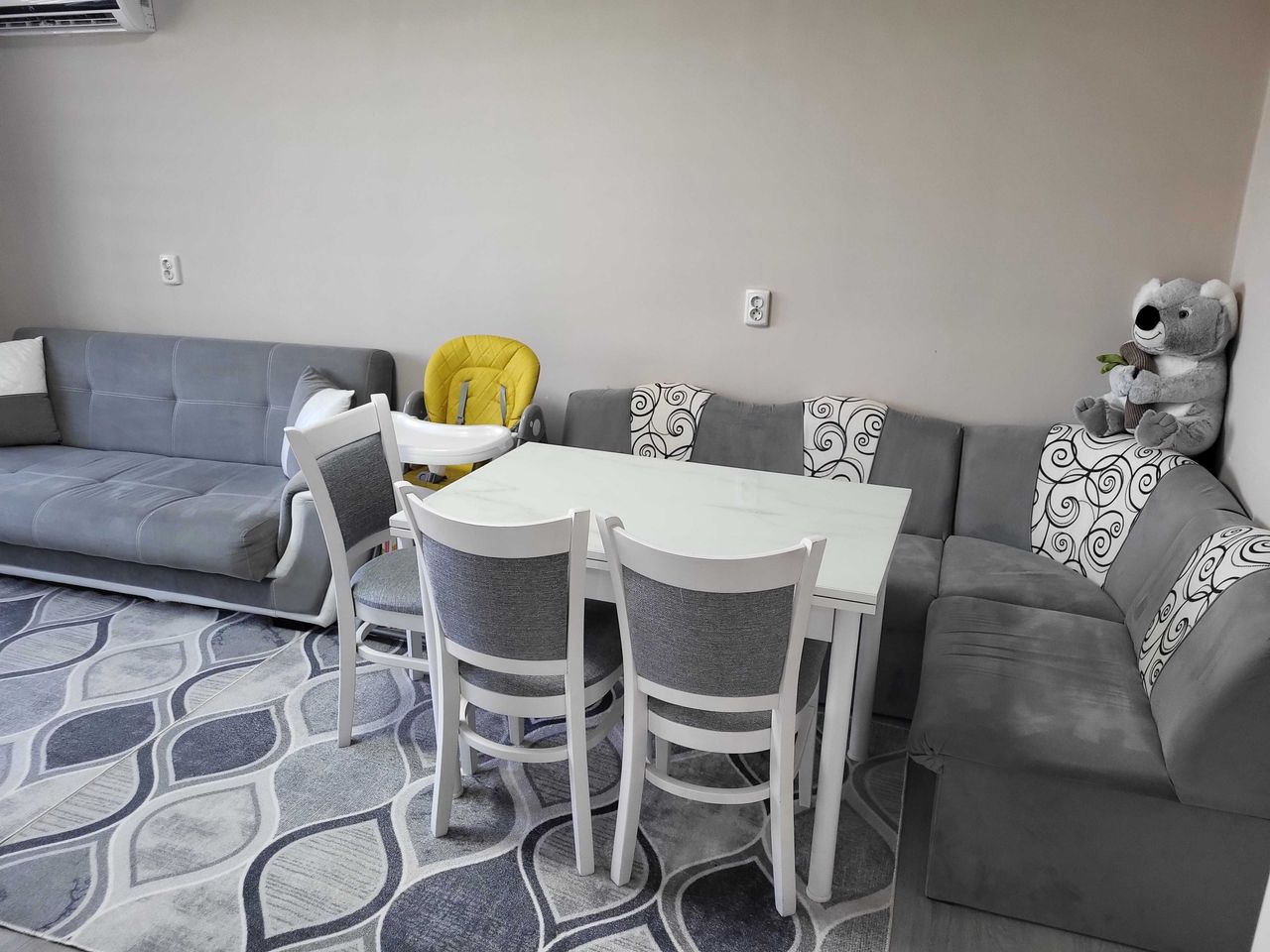 Продава се Едностаен апартамент в Златица - 40 кв.м за 1148 €/кв.м - Снимка #1