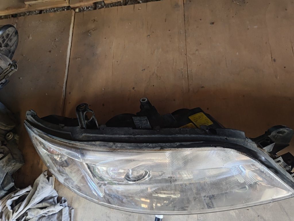 Opel vevtra b xenon фарове 2 бр оборудвани