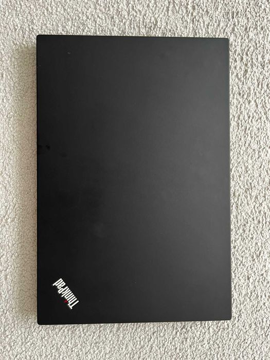 Laptop Lenovo T590